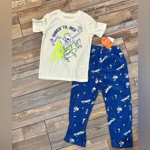 NWT Wonder Nation pajama set size 4/5